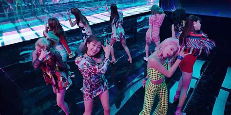 TWICE to hold Manila concert in June .